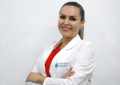 ARLETT JUÁREZ, Urólogo