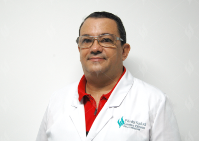 CARLOS CUENCA, Traumatólogo y Ortopedista