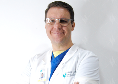 RICARDO SZEMAT, Urólogo