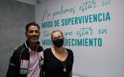 Fénix recibe al multigalardonado Miguel Ubeto tras una hinchazón de tendón de su esposa Rucelis Álvarez